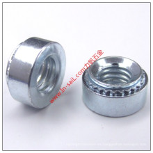 Round Head M5 Self Clinching Nut de Sheet Metal